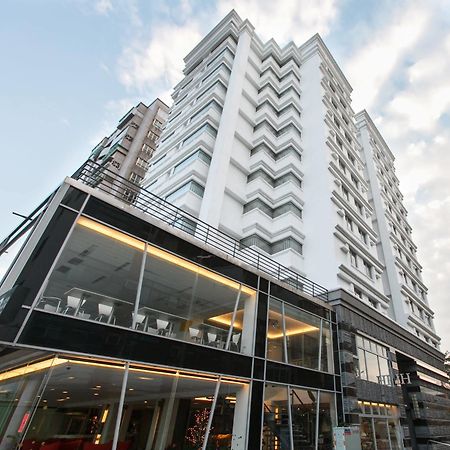 Hotel Hi - Xinmin Kota Chiayi Bagian luar foto