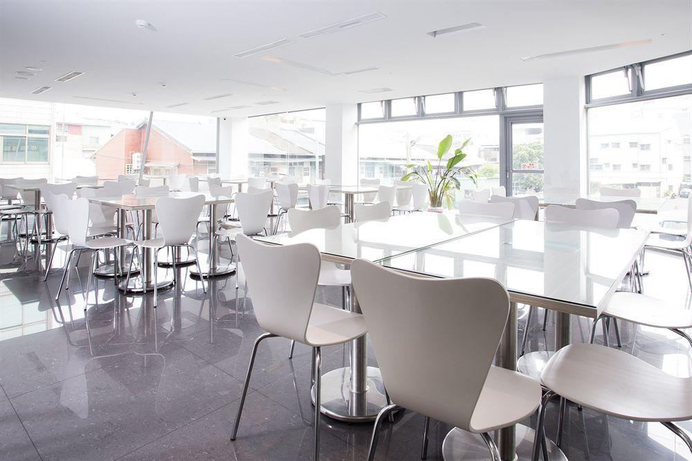 Hotel Hi - Xinmin Kota Chiayi Bagian luar foto
